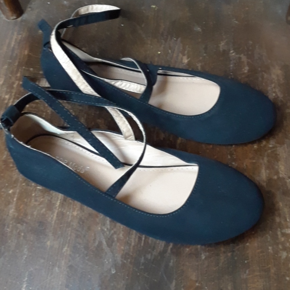 Ballet styled, flats